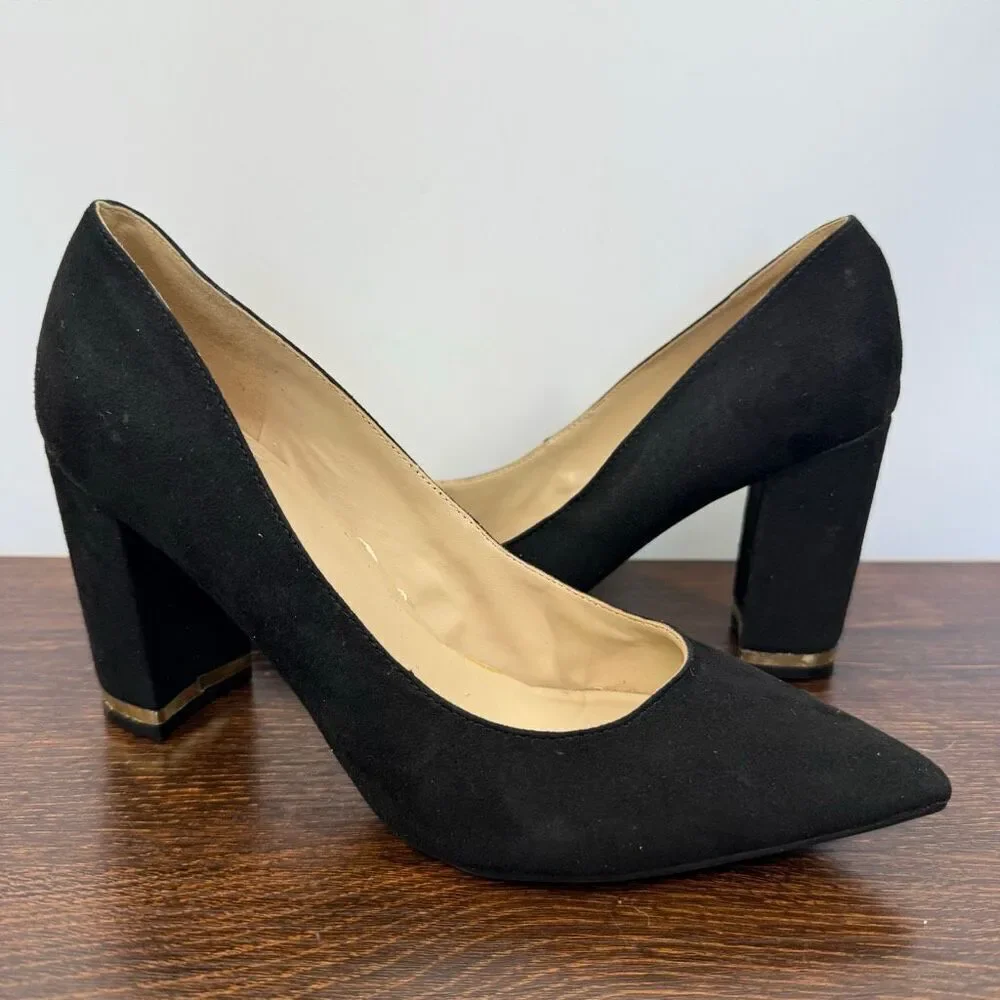 Marc Fisher Women’s  MFGILDY5-R black suede gold 3.5” heel pump shoe size 7.5